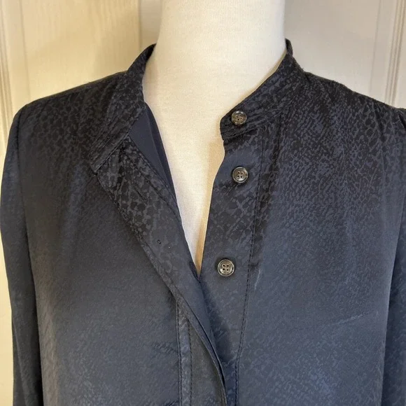 Banana republic Navy women's dress size 4 LS With Pockets subtle snakeskin print - Picture 5 of 16